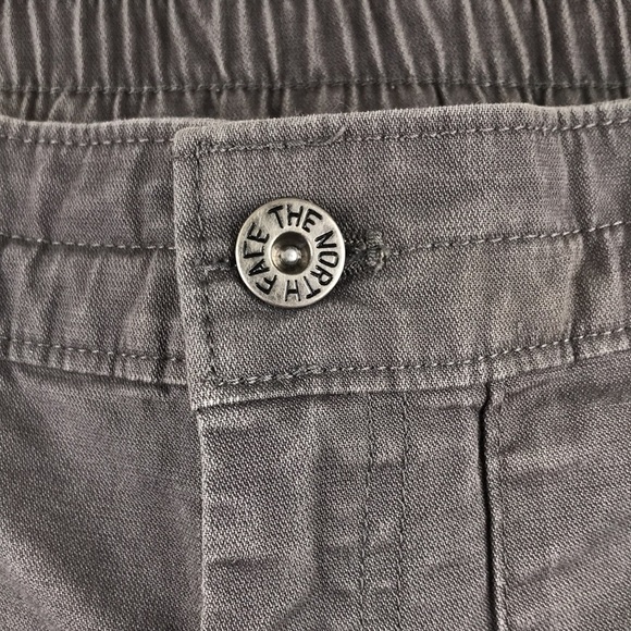 The North Face Women's Gray Chino Joggers Size M minor flaw - Picture 2 of 14